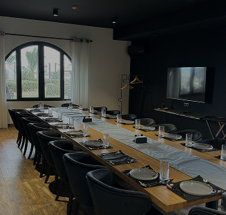 Choyxona Sea Breeze table